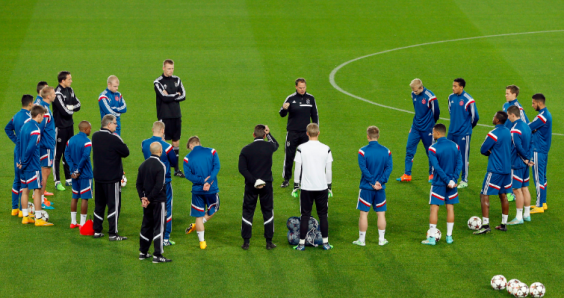 French police arrest 95 Ajax supporters ahead of Paris Saint Germain match