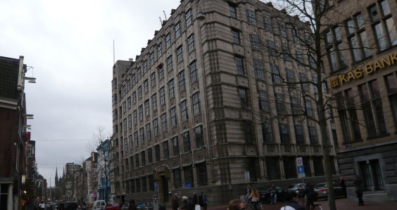 Police evict protesting students from Amsterdam university building