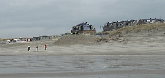 Man found dead on Texel beach last year was Syrian refugee