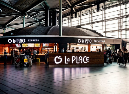 The La Place cafe at Schiphol airport. Photo: La Place