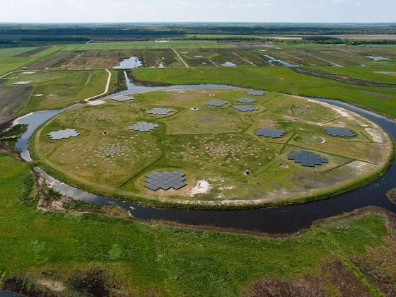 The LOFAR site. Photo: LOFAR/ASTRON via Wikimedia Commons