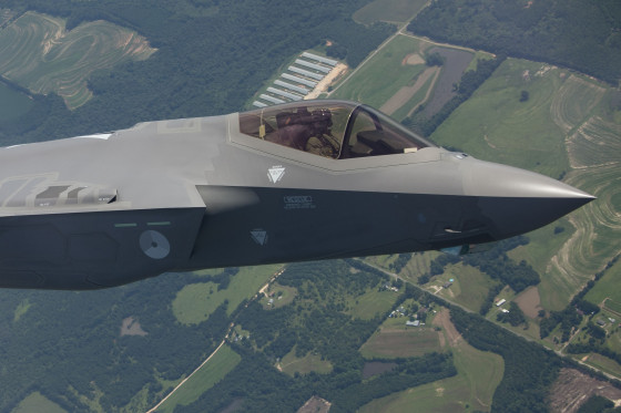 A JSF cockpit. Photo: Defence.nl