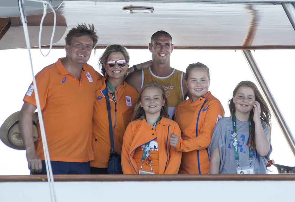 Dorian van Rijsselberghe poses with the Dutch king, queen and three princesses. Photo Wieringa Photography