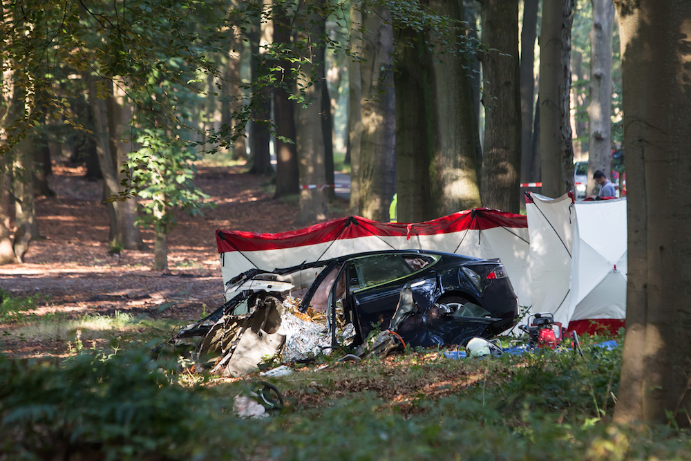 The remains of the Tesla after the fire. Photo: Caspar Huurdeman Fotografie