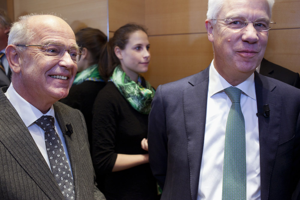 Gerrit Zalm (left) and Kees van Dijkhuizen at the presentation of ABN Amro's results earlier in 2016. Photo: Martijn van de Griendt /HH