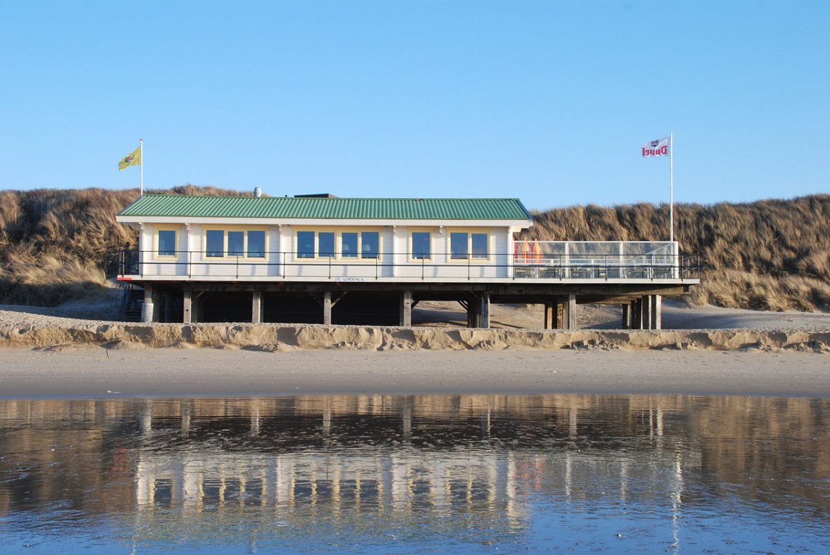 beach-hut