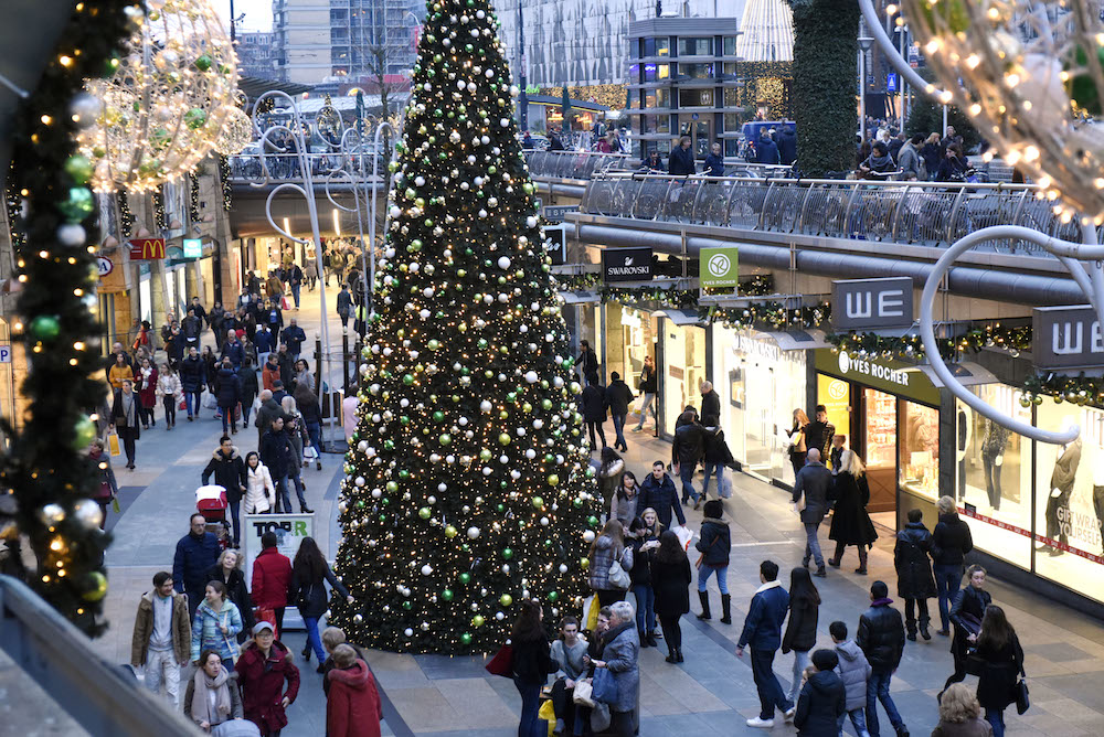 Christmas shopping in Rotterdam. Photo: Peter Hilz/ HH