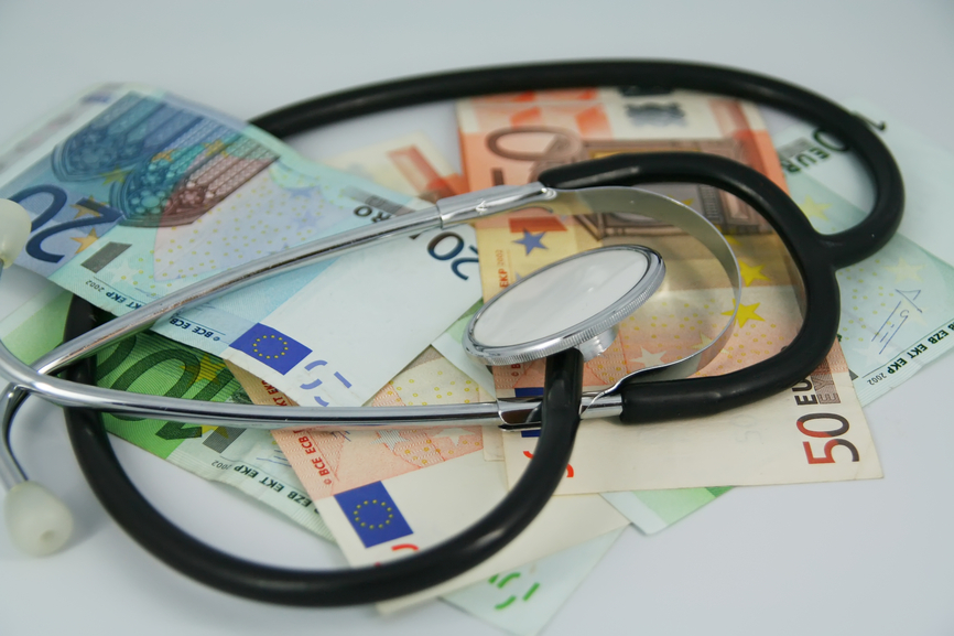 How much does it cost to see a doctor in the Netherlands?