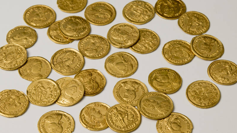 roman coins Hoard of Roman coins found at former burial site in Gelderland