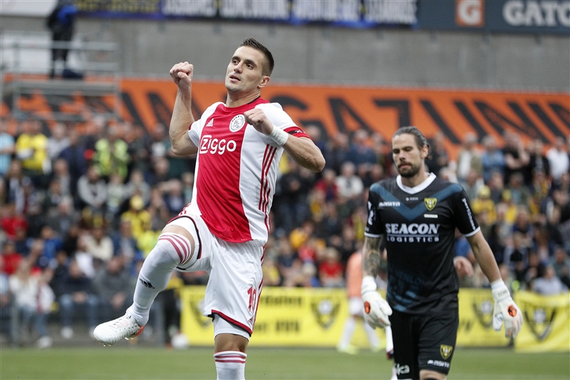 Dusan Tadic celebrates scoring a penalty for Ajax at VVV Venlo on August 18, 2019