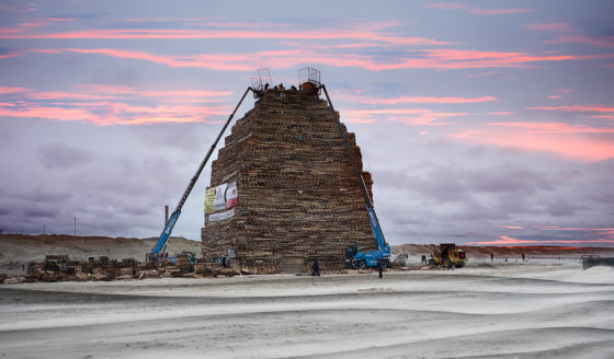 The Duindorp beach bonfire under construction in 2018