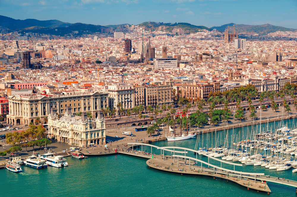 Tourism industry rattled by data sharing obligation from Spain – DutchNews.nl