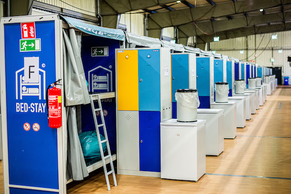 Refugee centres are full, thousands of emergency beds are needed