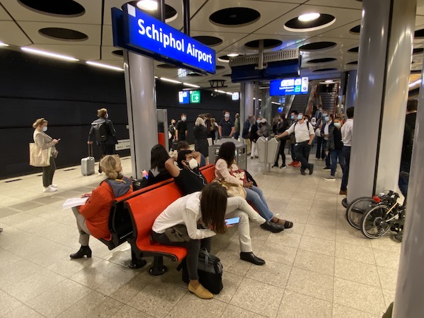 Far fewer trains to Schiphol airport for the next 10 days