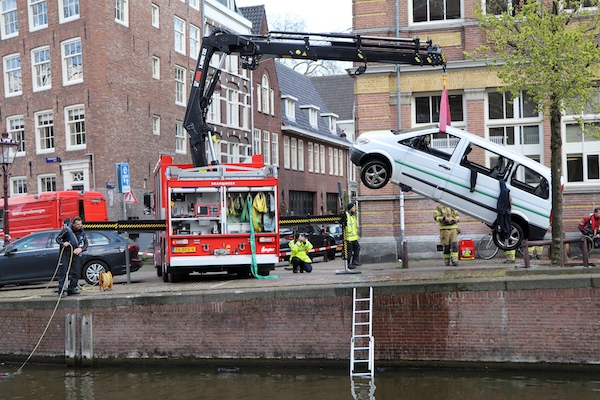 Negen toeristen verlieten Princeton na het besturen van de minibus