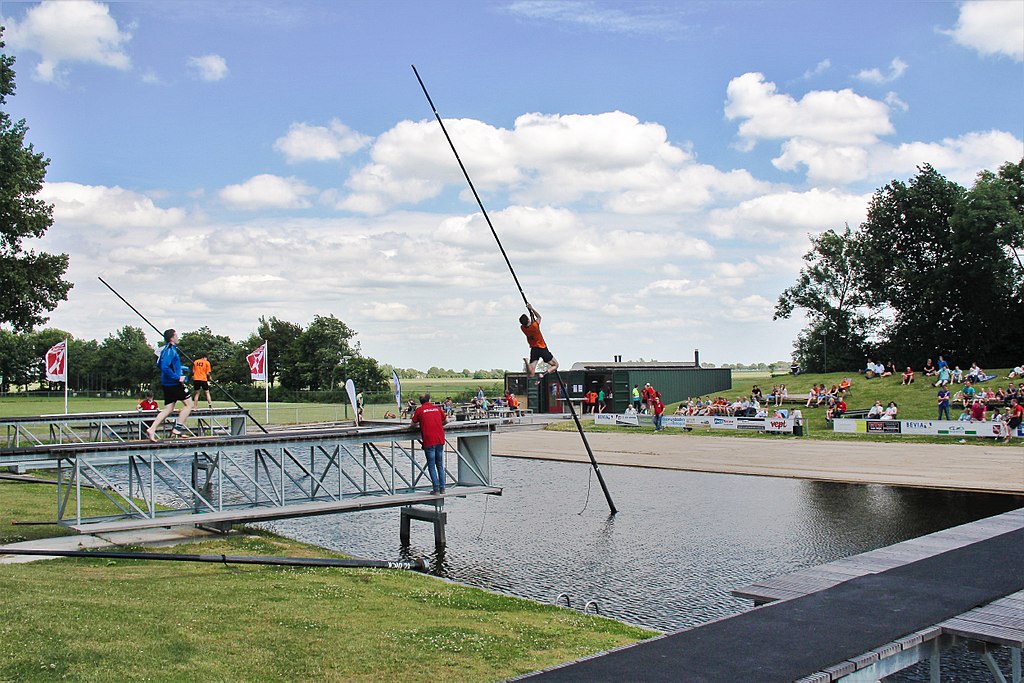 Middeleeuwse Friese krijgers gebruikten dam-springstokken in de strijd