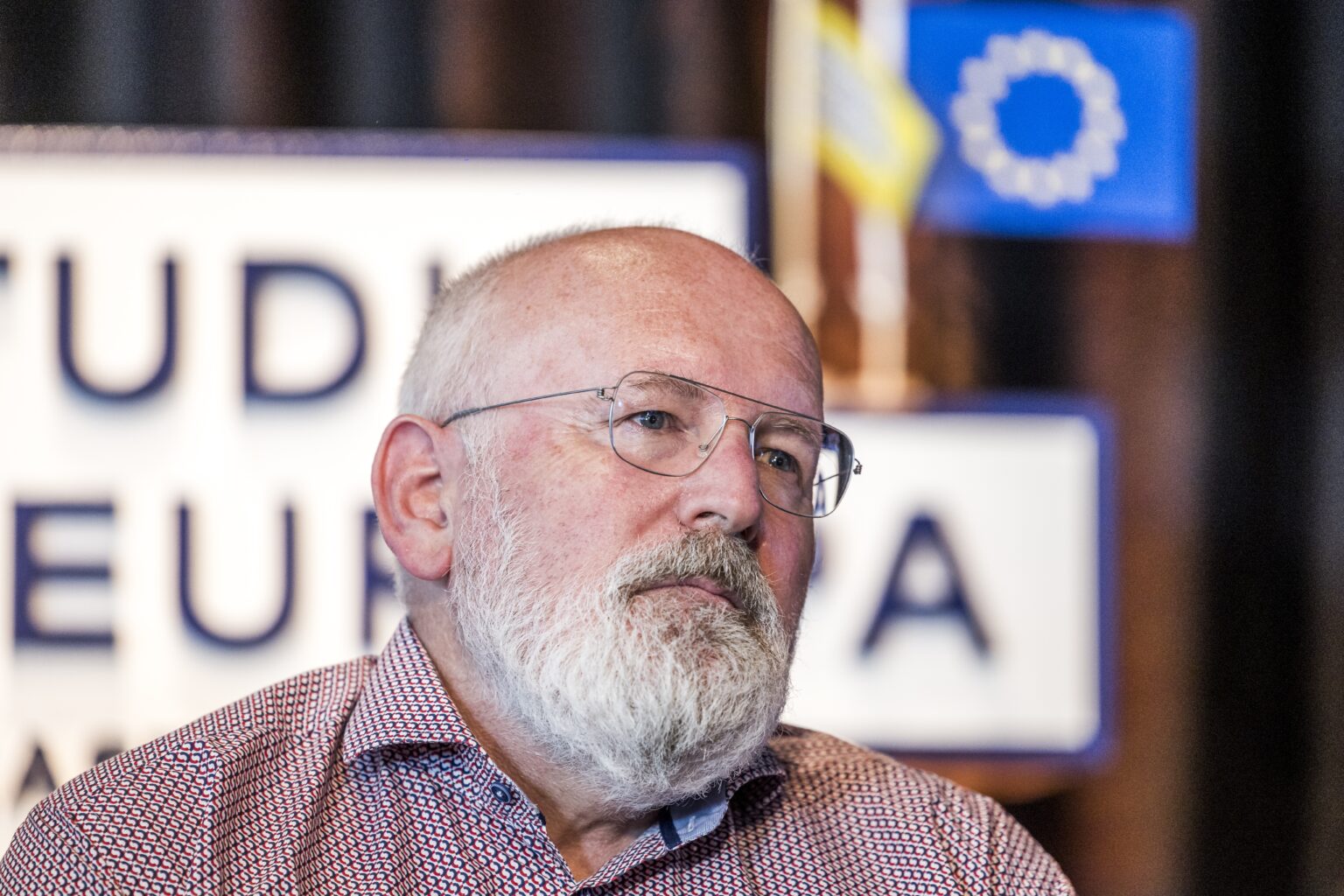 EU commissioner Frans Timmermans to head back to Dutch politics