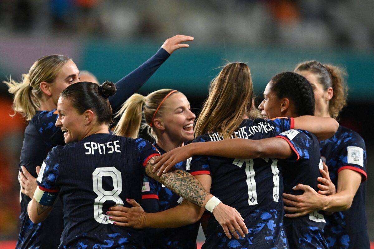 "Mesmerising" Dutch women beat Vietnam 7-0 in World Cup - DutchNews.nl
