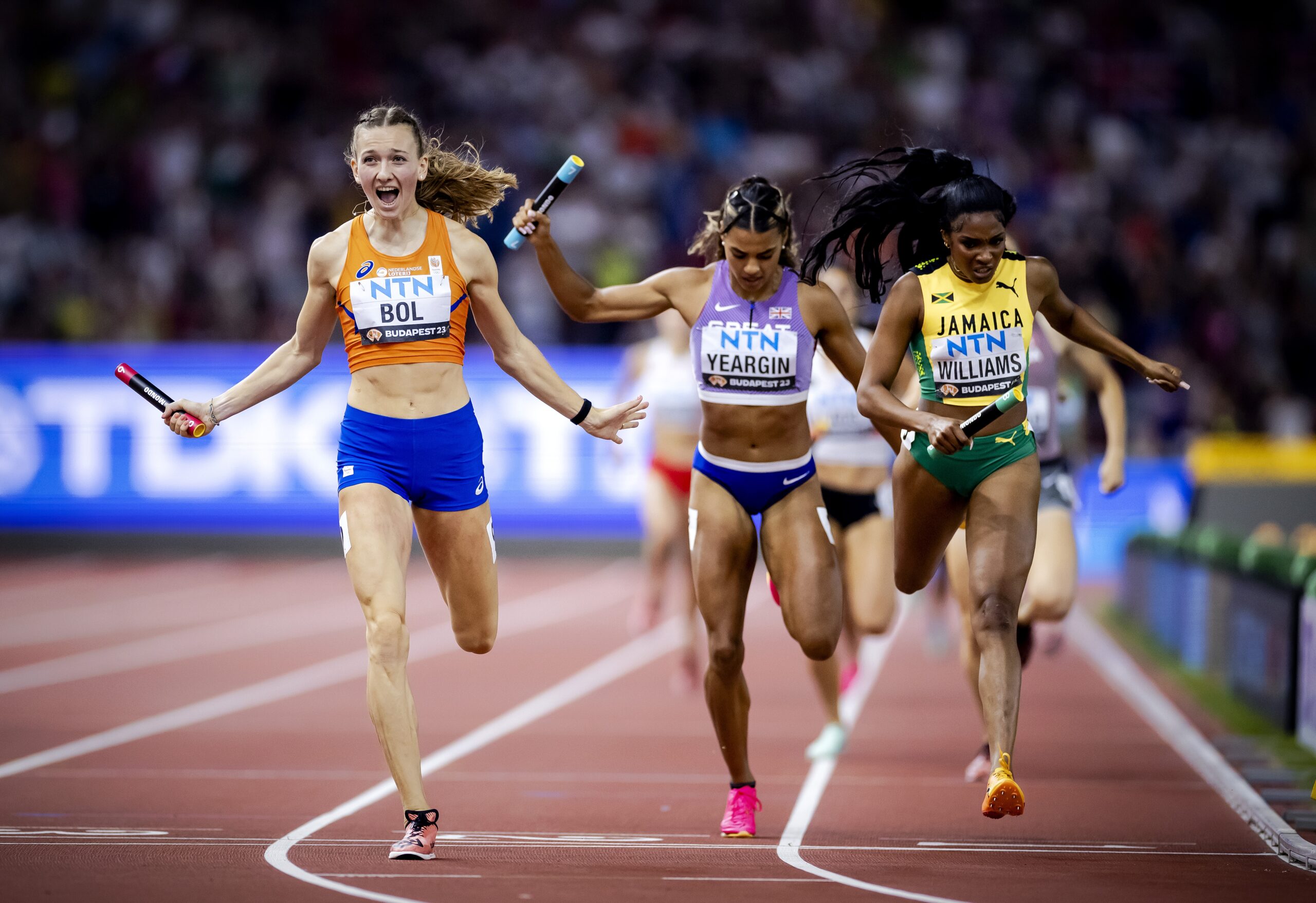 Golden girls: Dutch women win 4x400 metres world title - DutchNews.nl