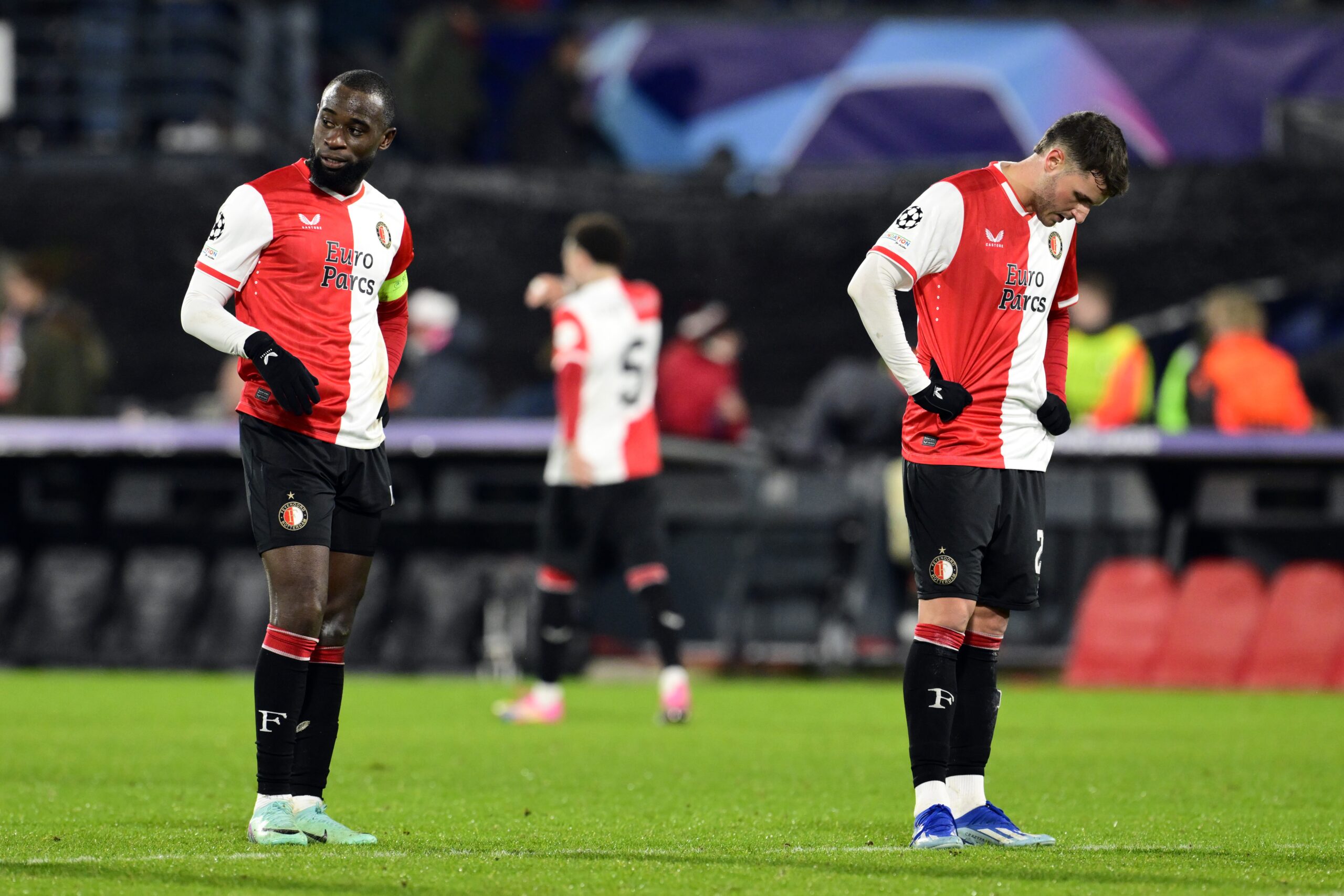 Feyenoord out of Champions League after home defeat to Atlético -  DutchNews.nl