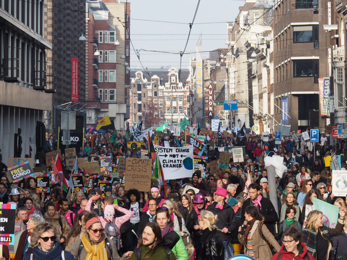 Palestine commotion overshadows climate rally, goes global - DutchNews.nl