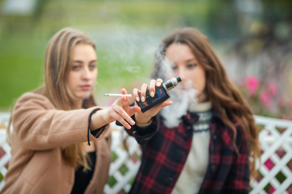 Doctors again call for action on vapes to stop kids smoking