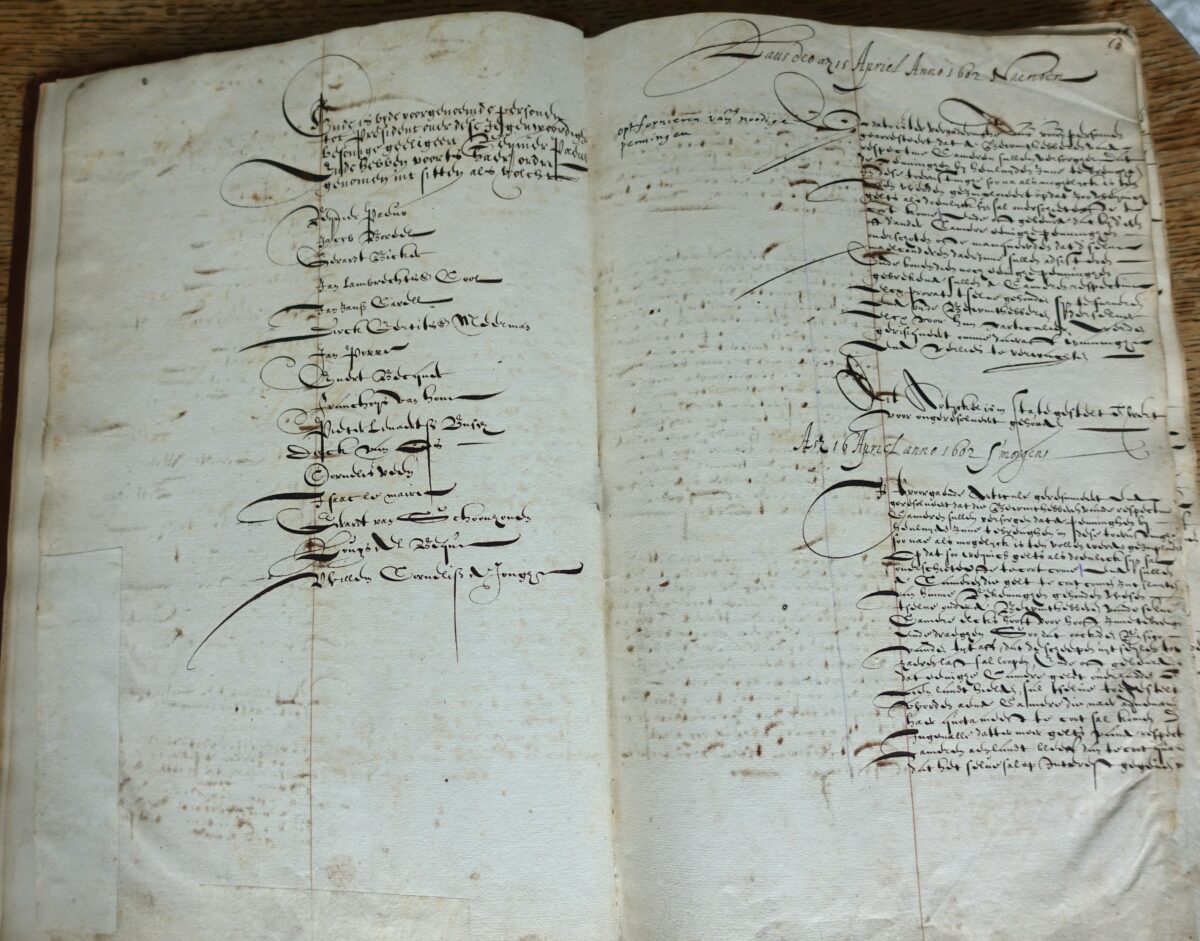 Stolen VOC documents turn up in attic, packed in an Action box ...
