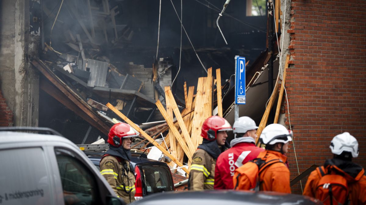 Zeven gewonden bij grote explosie in fitnesscentrum Amsterdam Zeven gewonden bij grote explosie in fitnesscentrum Amsterdam