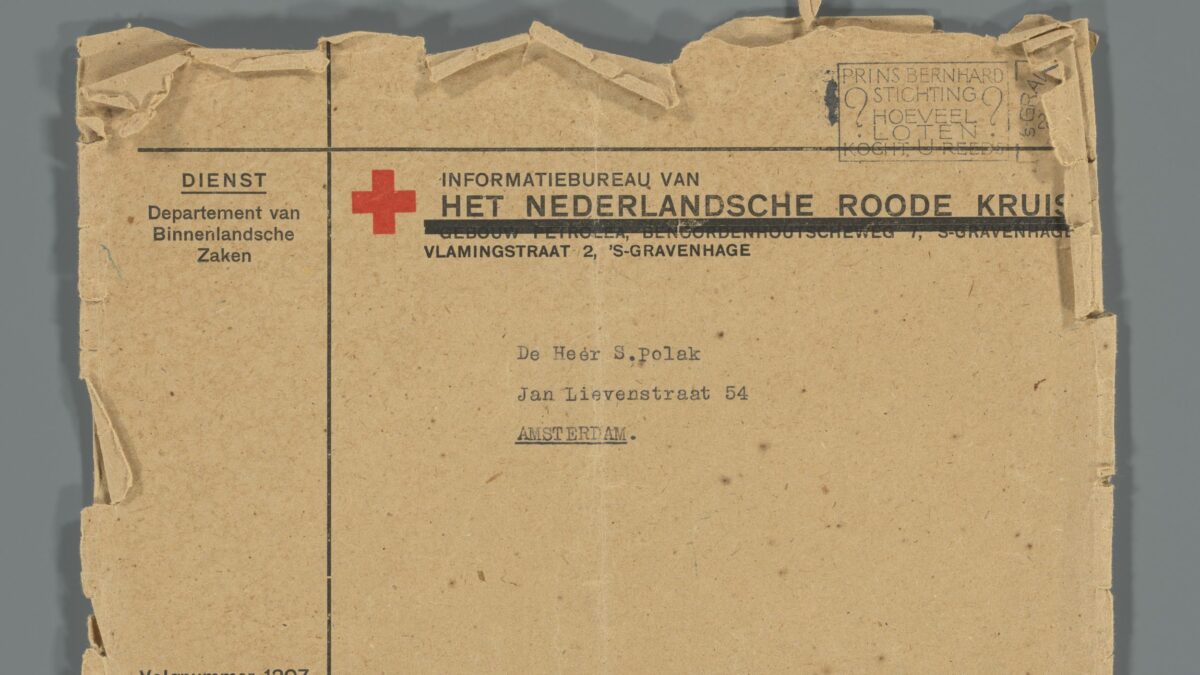 New Rijksmuseum displays show personal stories from Holocaust