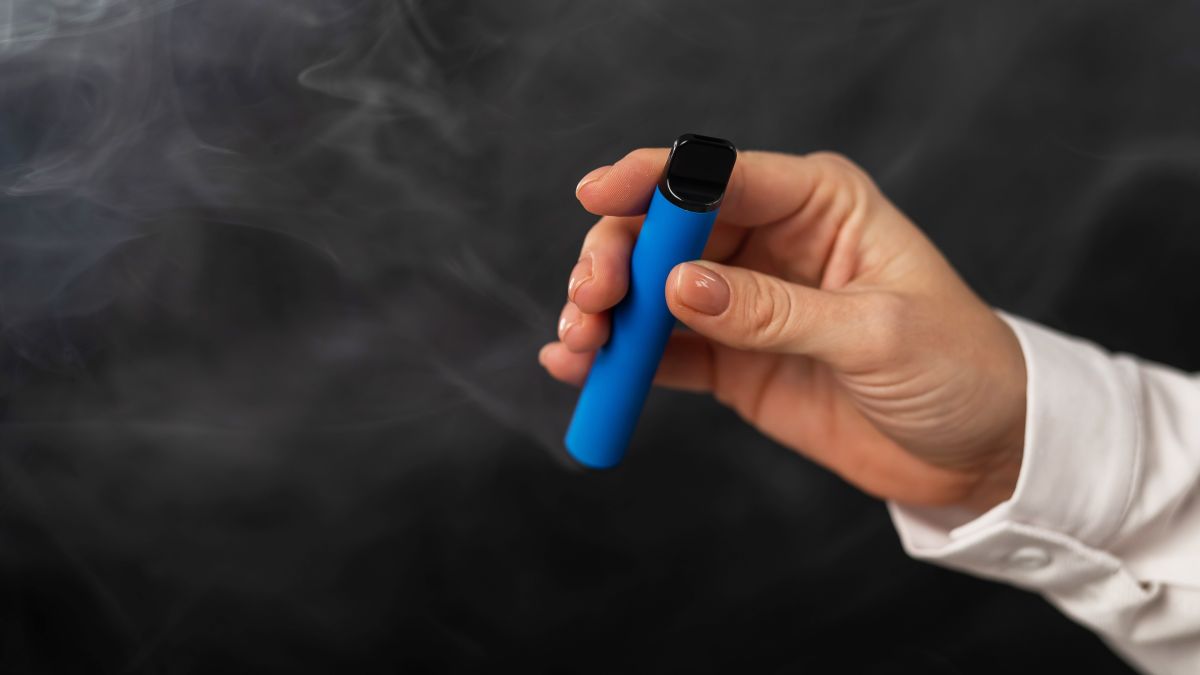 Het kabinet sluit een nationaal verbod op wegwerpvapes en filters uit Het kabinet sluit een nationaal verbod op wegwerpvapes en filters uit