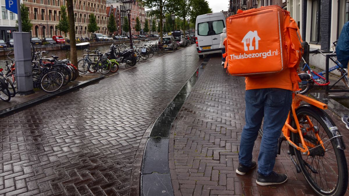 Thuisbezorgd verbergt kosten en vervalst kortingen: consumentengroepering Thuisbezorgd verbergt kosten en vervalst kortingen: consumentengroepering