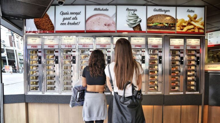 Unhealthy food outlets dominate Dutch cities, say researchers ...